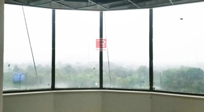 使用隔斷防火玻璃時要注意什么？